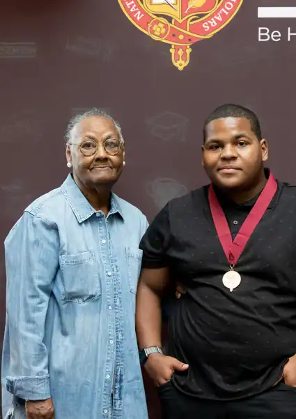 MemberwithfamilyatSD_2022